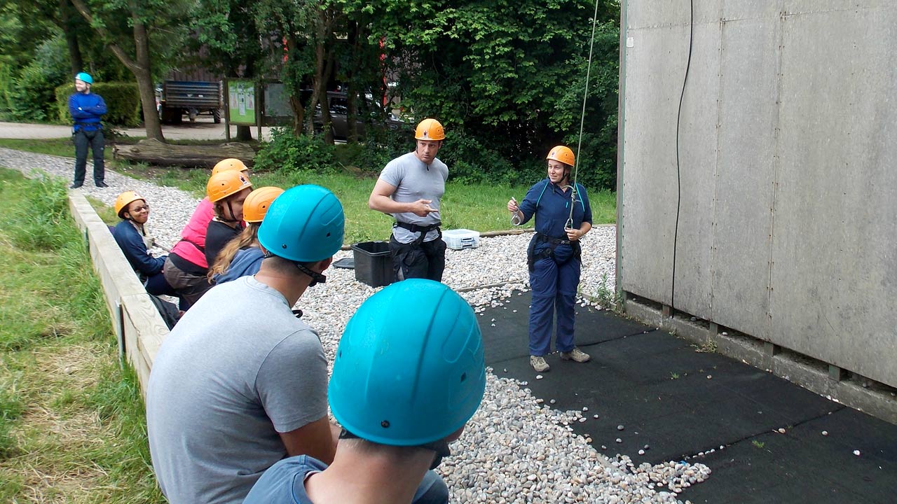 corporate abseil team building sussex kent