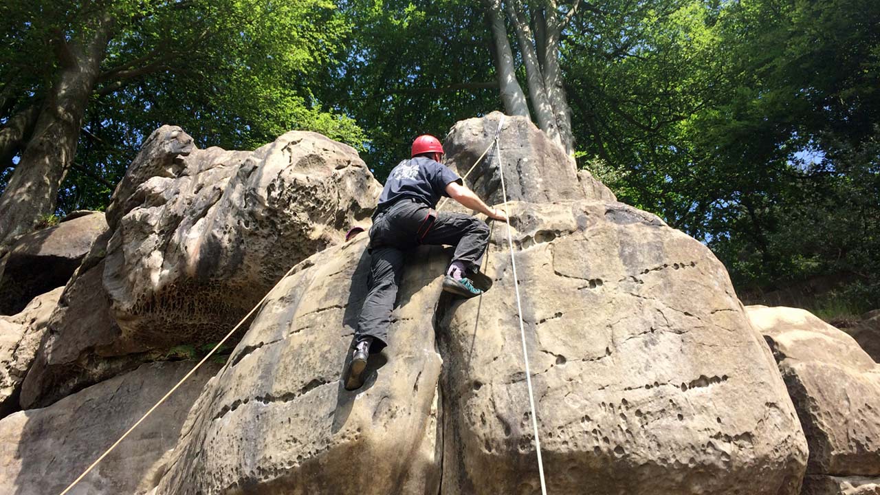 rock climbing abseiling experience sussex kent