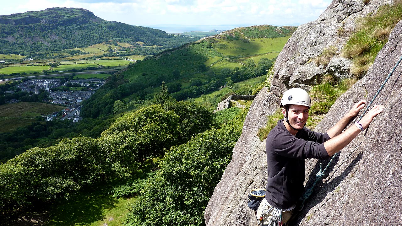 multi pitch rock climbing course