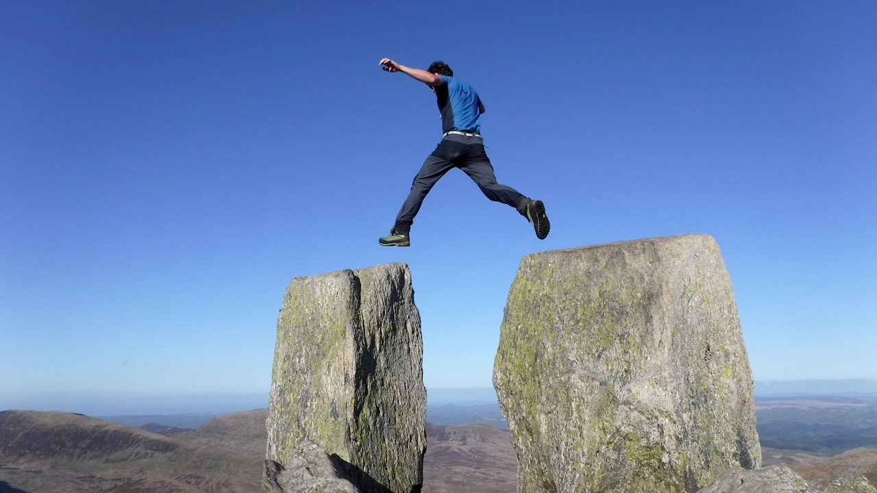 team building mountain scrambling days