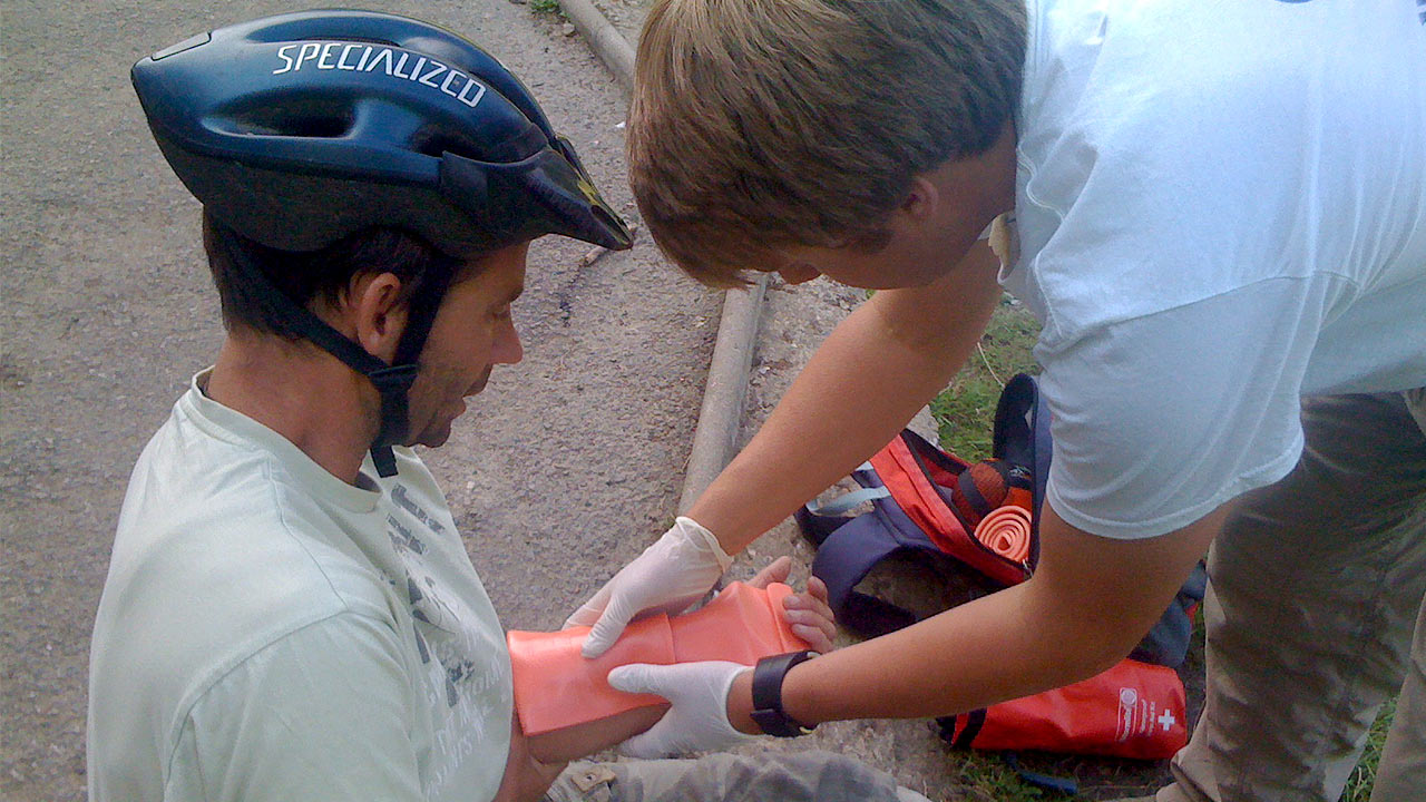 outdoor first aid courses