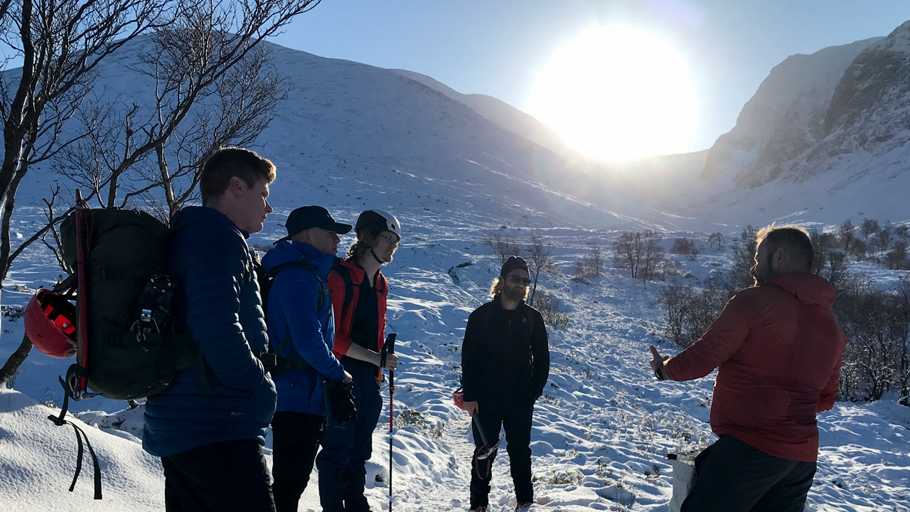 scottish winter mountaineering course