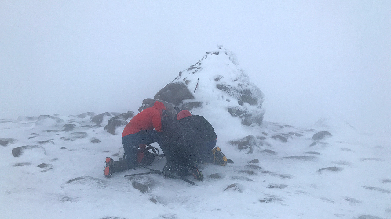 scottish winter mountaineering course