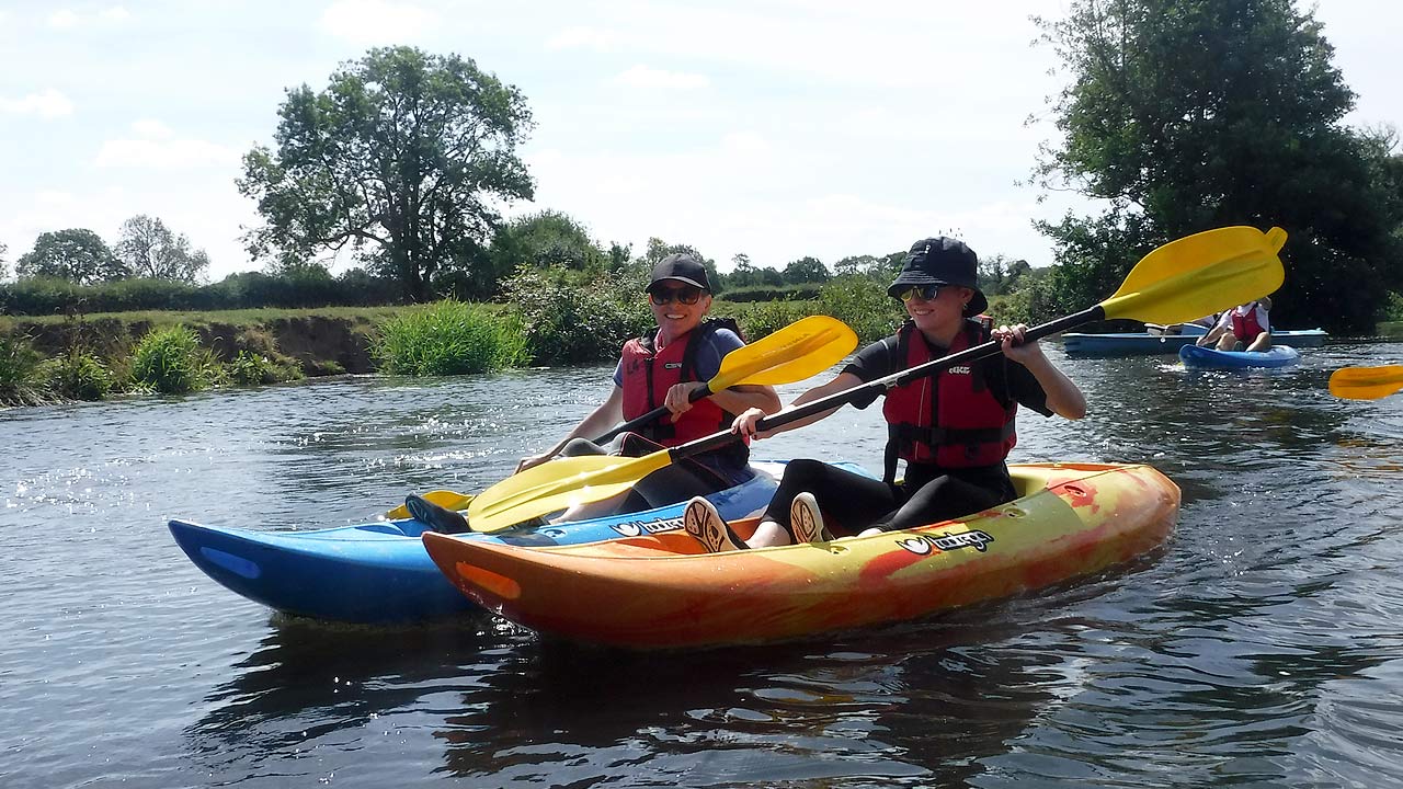 beginner kayaking courses lessons sussex